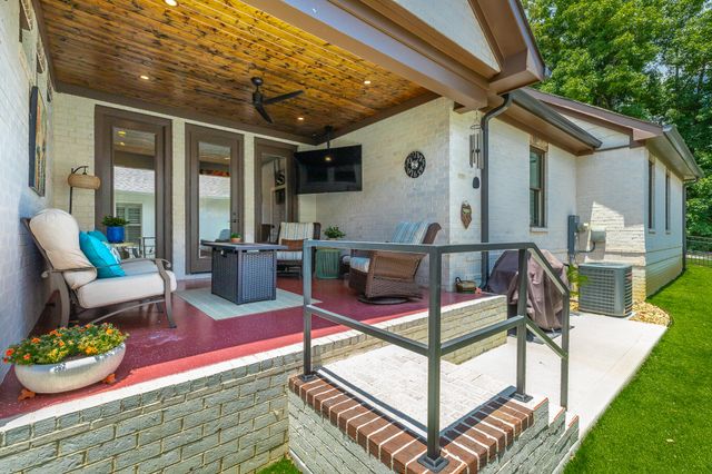 9265 Skyfall Drive, Ooltewah, TN 37363