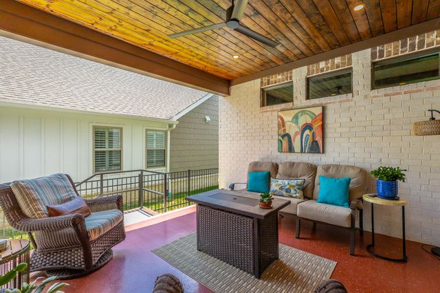9265 Skyfall Drive, Ooltewah, TN 37363