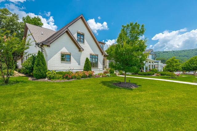 9265 Skyfall Drive, Ooltewah, TN 37363