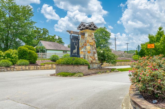 9265 Skyfall Drive, Ooltewah, TN 37363