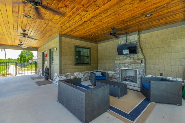9265 Skyfall Drive, Ooltewah, TN 37363