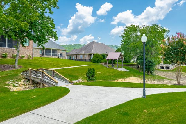 9265 Skyfall Drive, Ooltewah, TN 37363