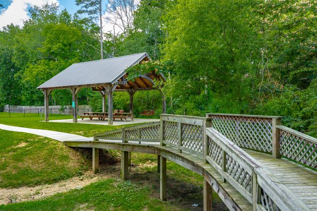 9265 Skyfall Drive, Ooltewah, TN 37363