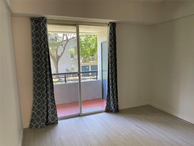 751 LYONS Road 18204, Coconut Creek, FL 33063