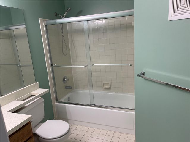 751 LYONS Road 18204, Coconut Creek, FL 33063