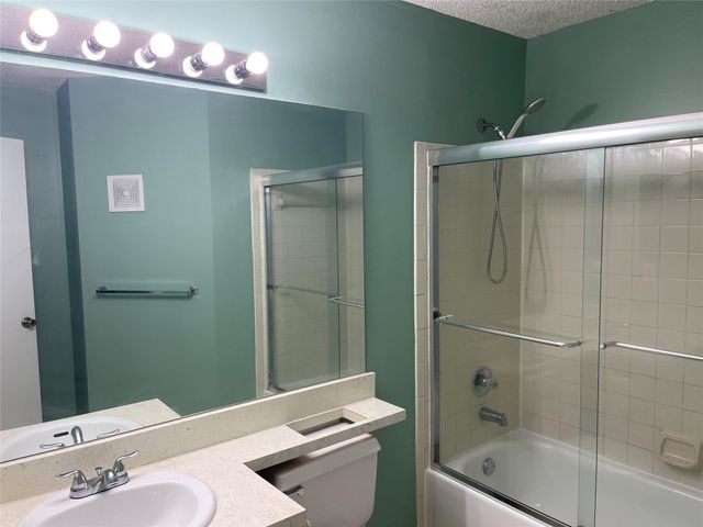 751 LYONS Road 18204, Coconut Creek, FL 33063