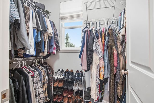 2521 S Vera Crest Dr, Spokane, WA 99037