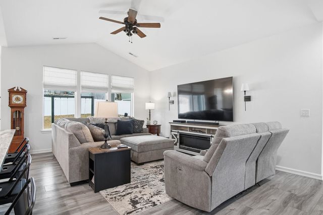 2521 S Vera Crest Dr, Spokane, WA 99037