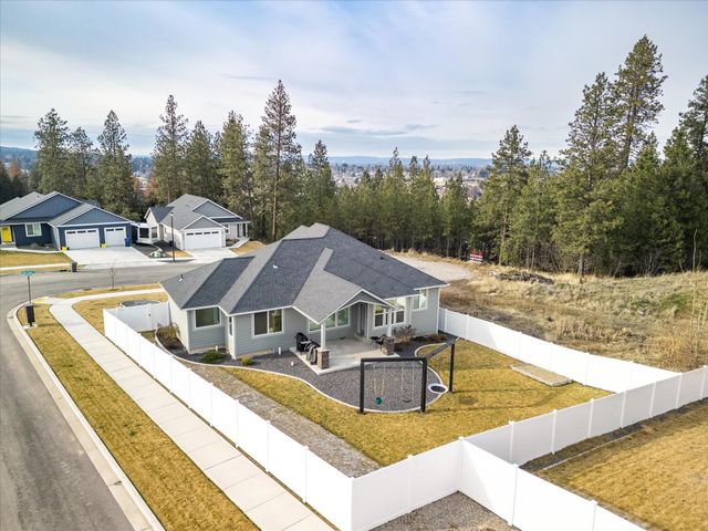 2521 S Vera Crest Dr, Spokane, WA 99037