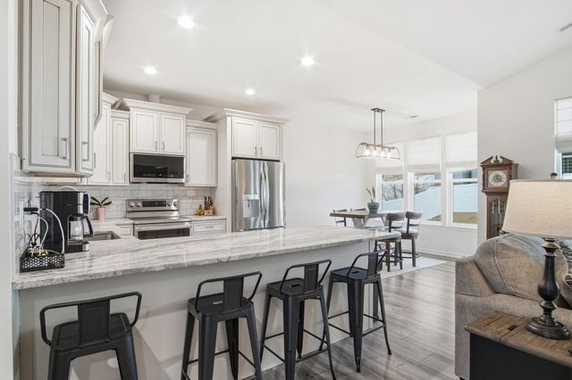 2521 S Vera Crest Dr, Spokane, WA 99037