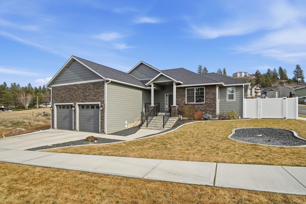 2521 S Vera Crest Dr, Spokane, WA 99037