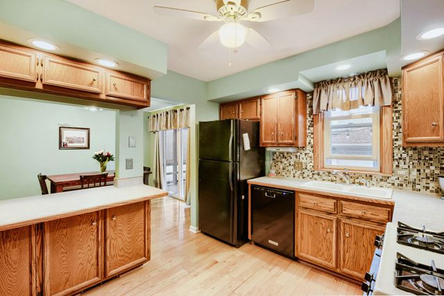 3734 W 107th Street, Chicago, IL 60655