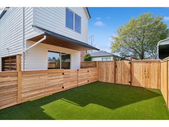 5971 Se REEDWAY St, Portland, OR 97206