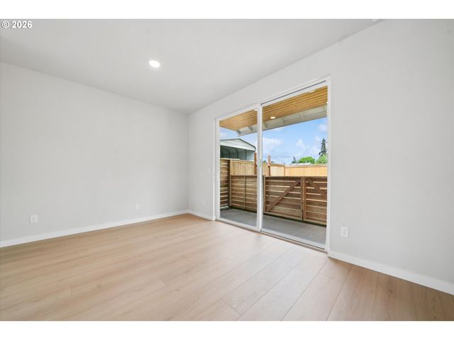 5971 Se REEDWAY St, Portland, OR 97206