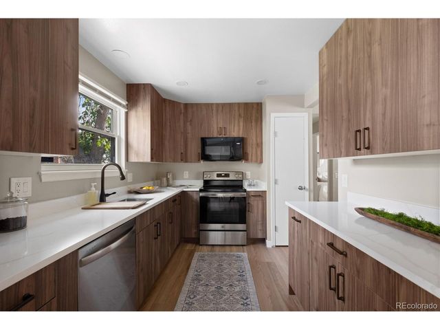4382 S Ceylon Way, Aurora, CO 80015