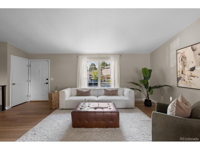 4382 S Ceylon Way, Aurora, CO 80015