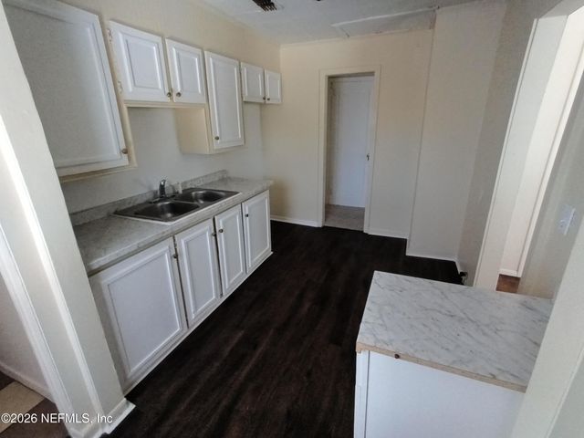 2737 CHERRYWOOD Road, Jacksonville, FL 32210