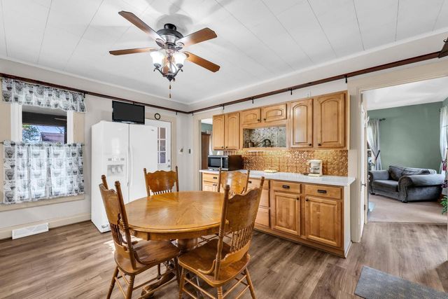 33220 S Honey Lake ROAD, Burlington, WI 53105