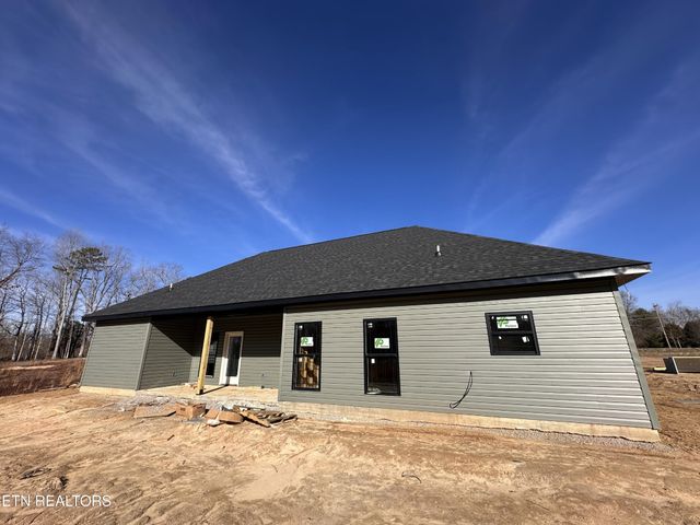 1458 Taylor Place Rd, Jamestown, TN 38556