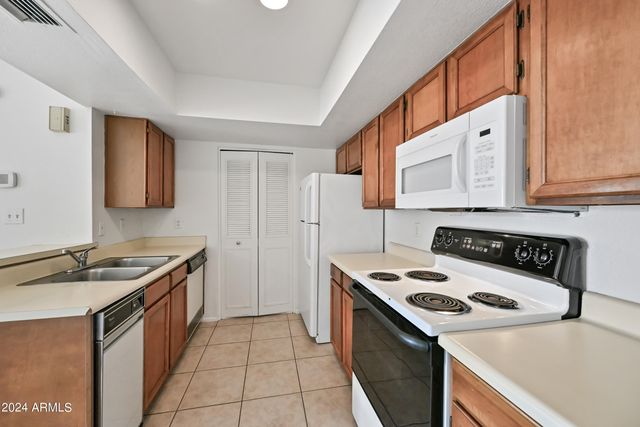 4730 W NORTHERN Avenue 1114, Glendale, AZ 85301