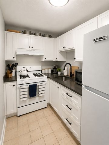 9 Kenmar Dr 13, Billerica, MA 01821