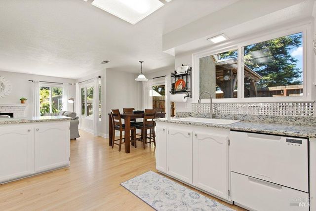 645 Snapdragon Pl, Benicia, CA 94510