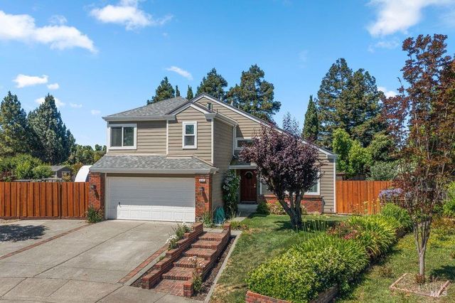 645 Snapdragon Pl, Benicia, CA 94510