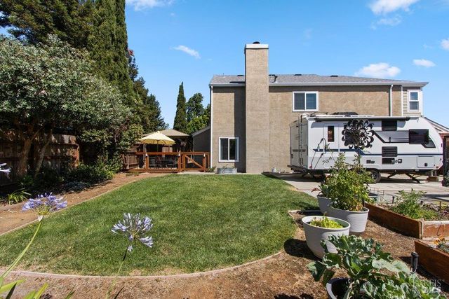 645 Snapdragon Pl, Benicia, CA 94510