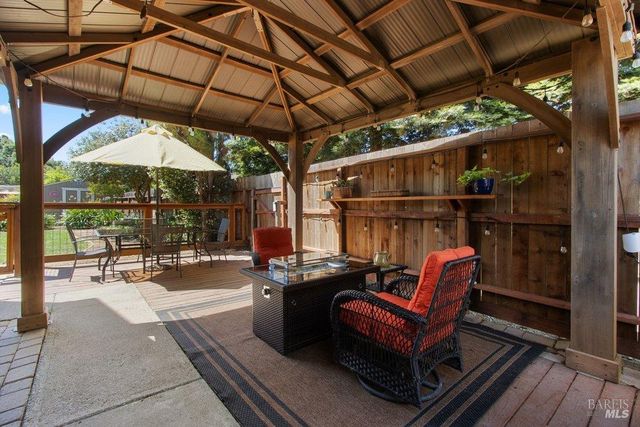 645 Snapdragon Pl, Benicia, CA 94510