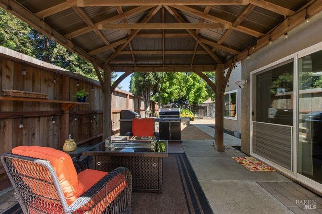 645 Snapdragon Pl, Benicia, CA 94510