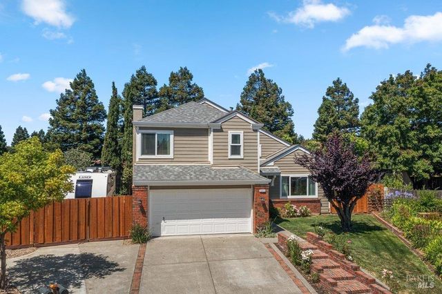 645 Snapdragon Pl, Benicia, CA 94510