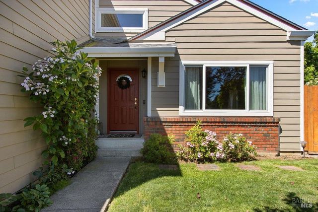 645 Snapdragon Pl, Benicia, CA 94510