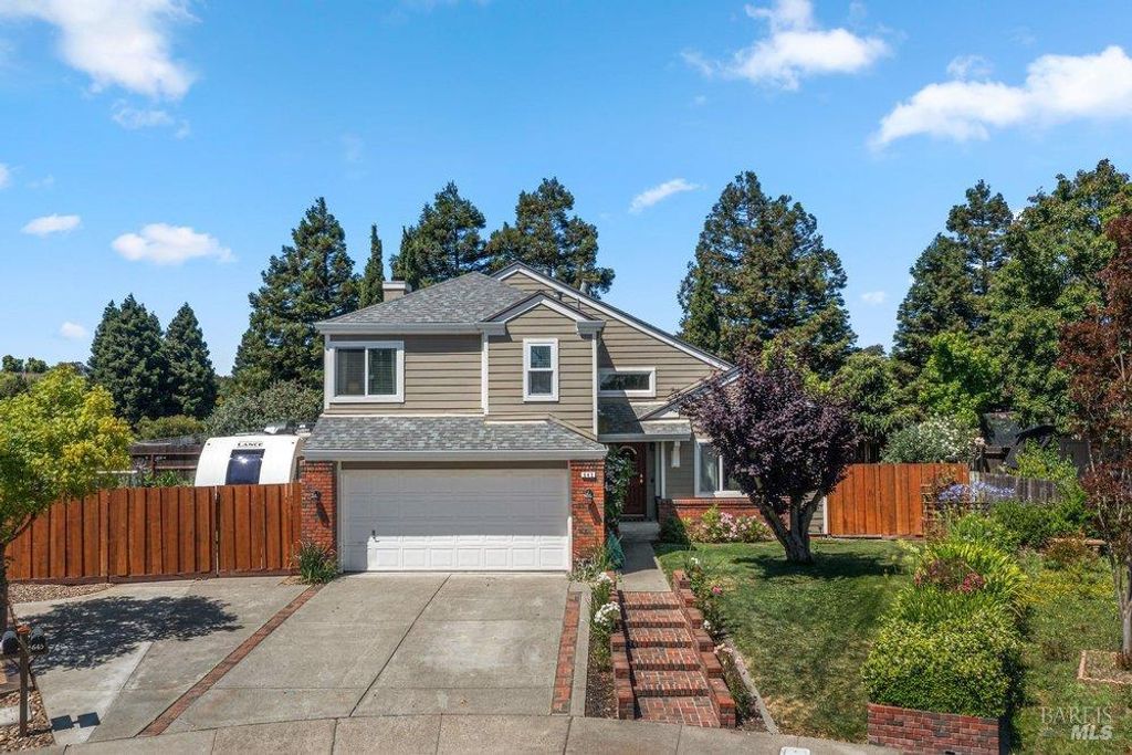 645 Snapdragon Pl, Benicia, CA 94510