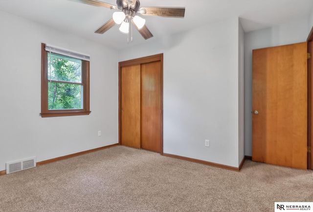 8741 Charles Street, Omaha, NE 68114