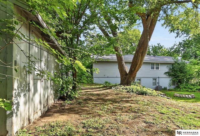 8741 Charles Street, Omaha, NE 68114