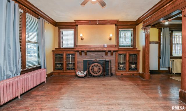 301 E THRUSH Avenue, Peoria, IL 61603