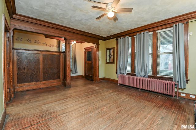 301 E THRUSH Avenue, Peoria, IL 61603