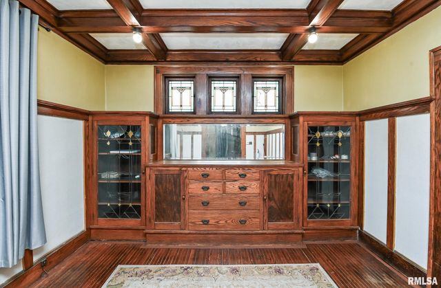 301 E THRUSH Avenue, Peoria, IL 61603