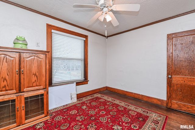 301 E THRUSH Avenue, Peoria, IL 61603