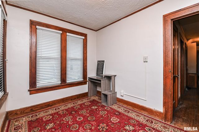 301 E THRUSH Avenue, Peoria, IL 61603