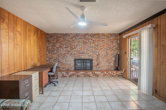 4735 Campbell Road, Las Cruces, NM 88007