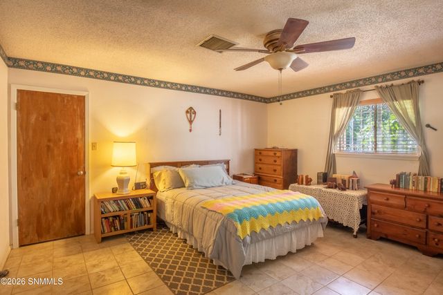 4735 Campbell Road, Las Cruces, NM 88007