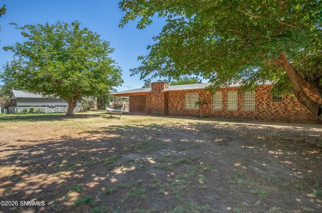 4735 Campbell Road, Las Cruces, NM 88007