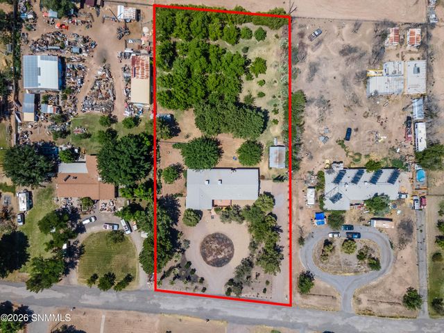 4735 Campbell Road, Las Cruces, NM 88007