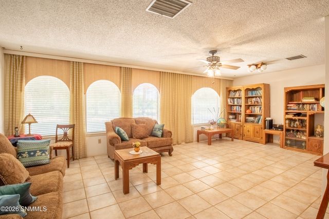 4735 Campbell Road, Las Cruces, NM 88007