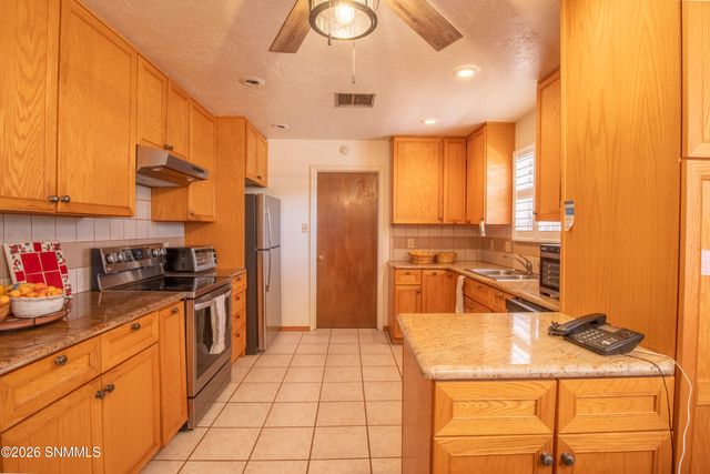 4735 Campbell Road, Las Cruces, NM 88007