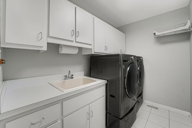 70 W Deer Haven ct Court, Crete, IL 60417