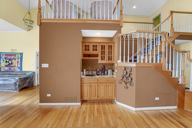 70 W Deer Haven ct Court, Crete, IL 60417