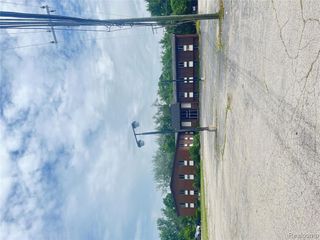 25140 Lahser Road, Southfield, MI 48033