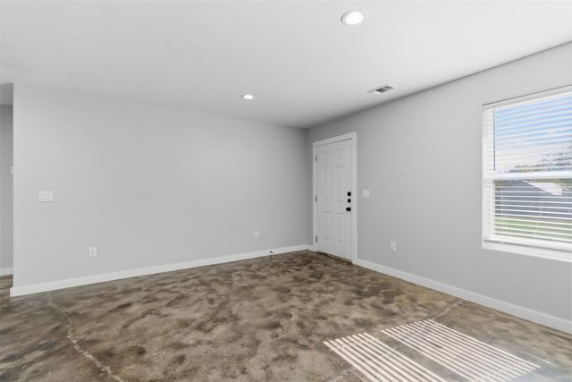 612 W Coffin Street, Denison, TX 75020